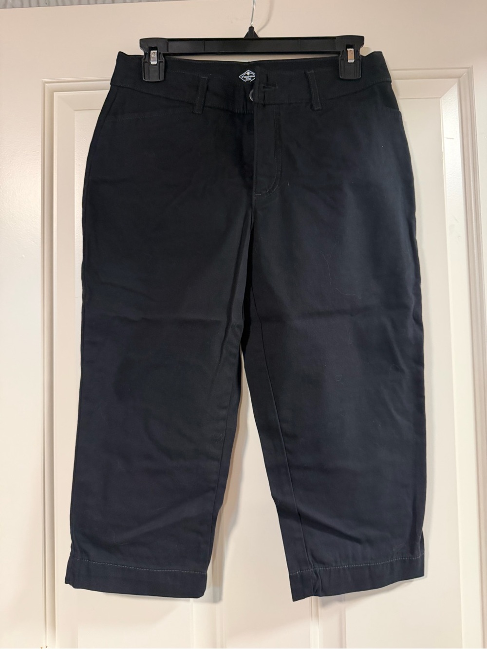 NWOT St. John’s Bay Capri Pants | Size 4 | Black | Stretch Casual Workwear